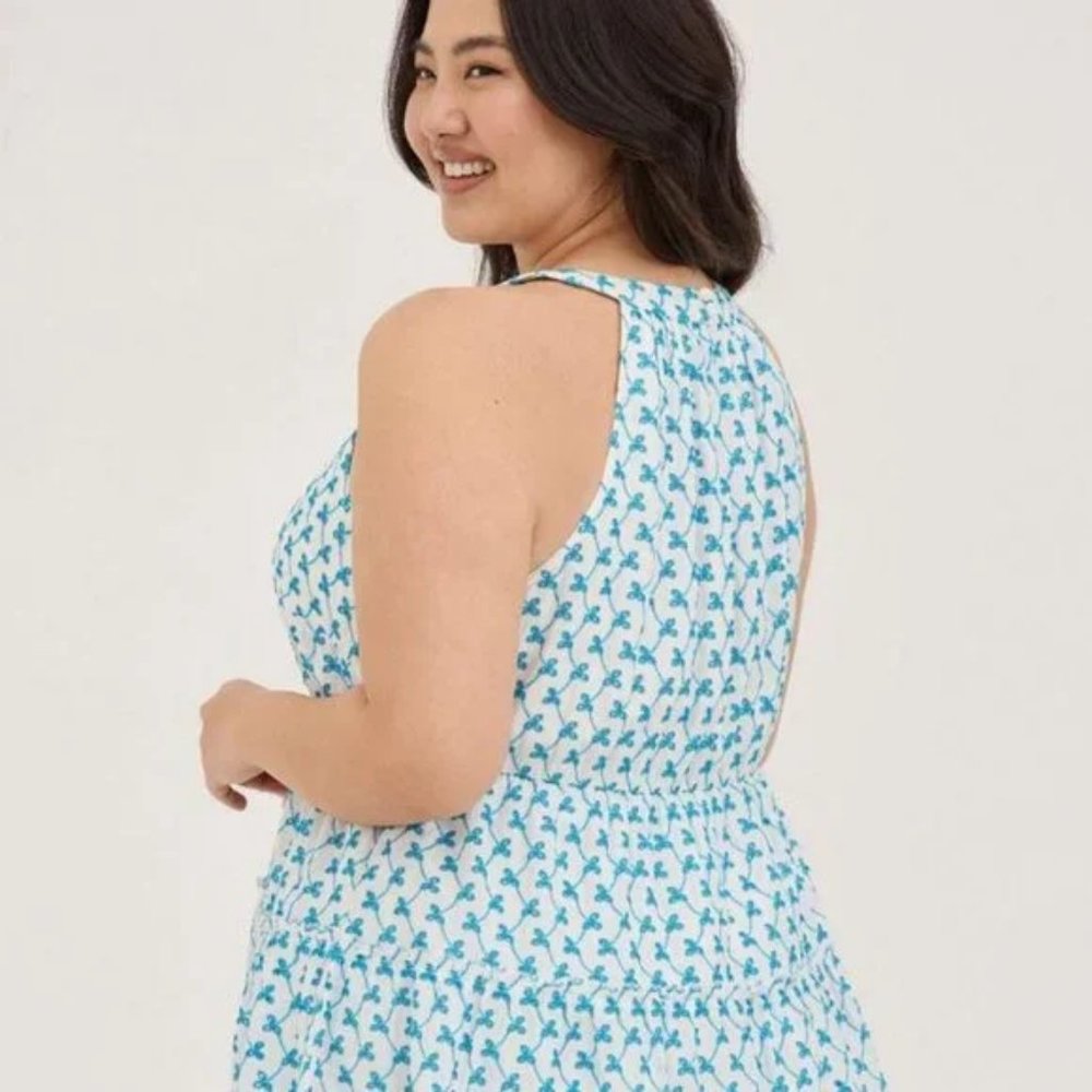 Torrid Eyelet Keyhole Back Tank - Picture 4 of 12